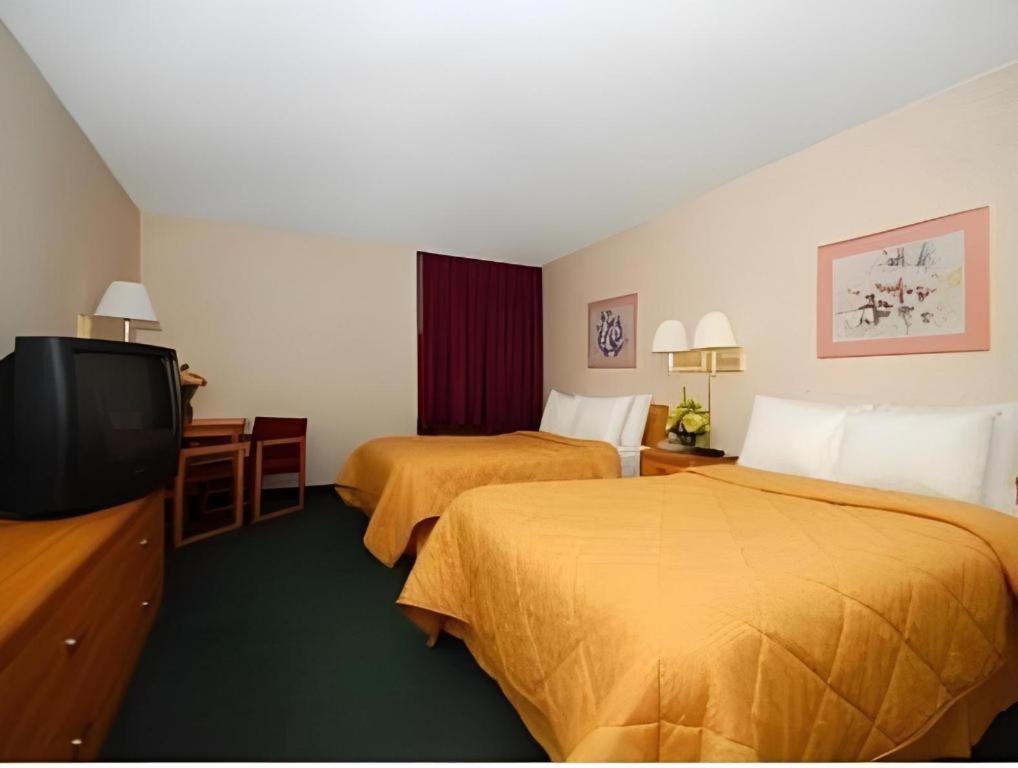 Quality Inn Waynesburg Exterior foto